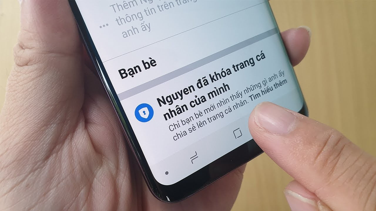 Làm thế nào để kiểm tra xem trang cá nhân Facebook của mình trên Android đã được khóa chưa?