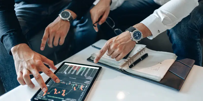Cách SMEs tránh ‘bẫy’ bánh vẽ agency Marketing thuê ngoài (13)