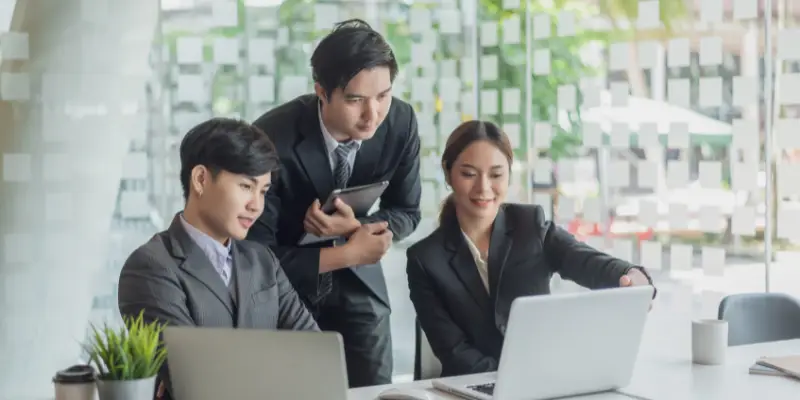 Cách SMEs tránh ‘bẫy’ bánh vẽ agency Marketing thuê ngoài (23)