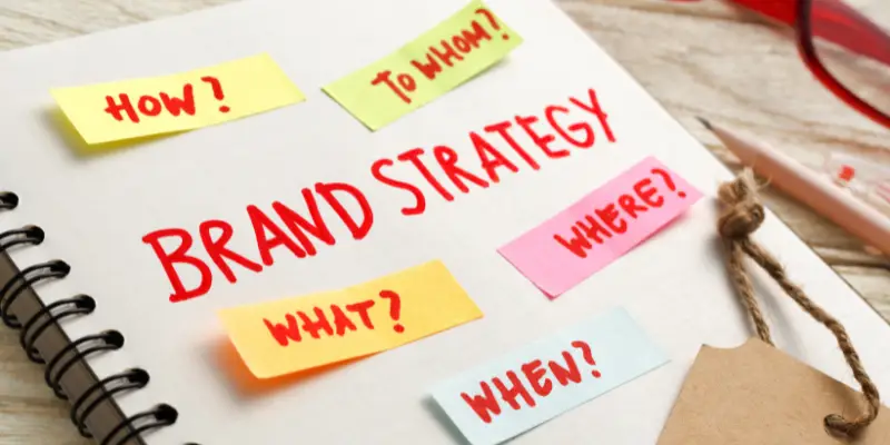 So sánh chi phí Thuê ngoài Marketing vs Tự vận hành (19)