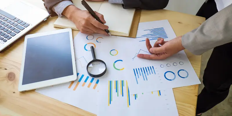 So sánh chi phí Thuê ngoài Marketing vs Tự vận hành (3)