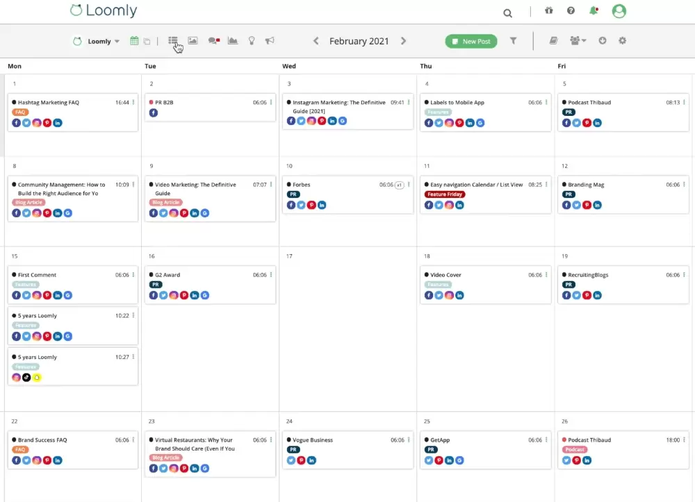 Mẫu Social Media Calendar được tạo từ công cụ Loomly